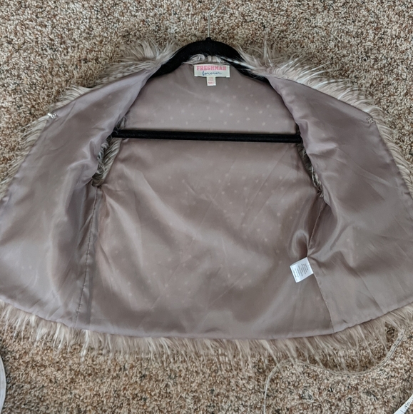 (Freshman Forever) Brown Gray Faux Fur Vest 7/8 - Picture 8 of 11